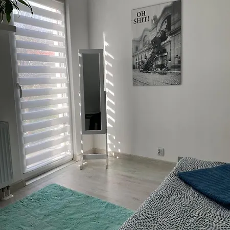 別荘 Dom Przy Skoczni Dom W Szczyrku Do Wynajecia シュチルク